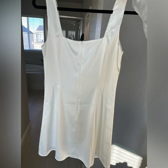 White silk mini dress - Picture 2 of 3